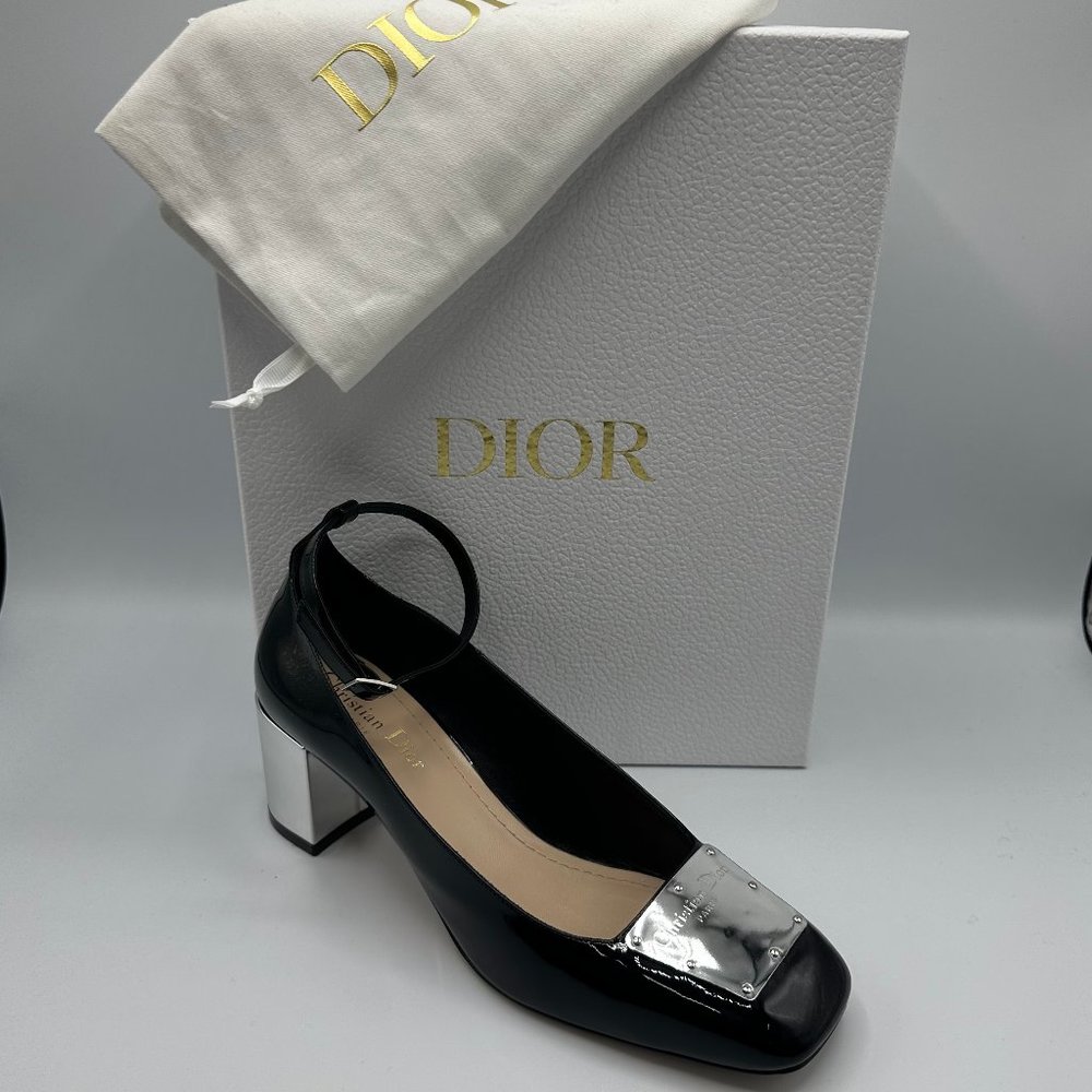 Dior La Parisienne Black Patent Leather Pump with Silver Heel & Ankle Strap FW22 - Picture 4 of 12